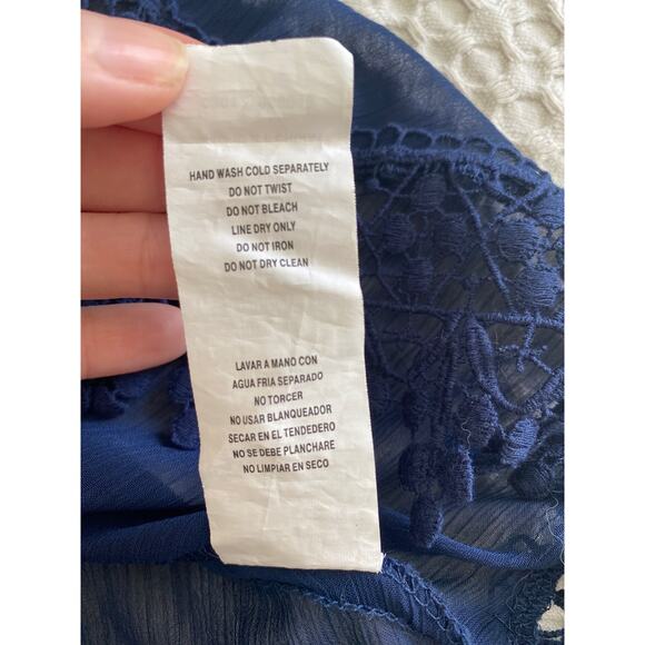 Rewind Navy Blue Semi-Sheer Lace Crochet Long Sleeve Loose Fit Blouse Sz Small - Picture 10 of 11